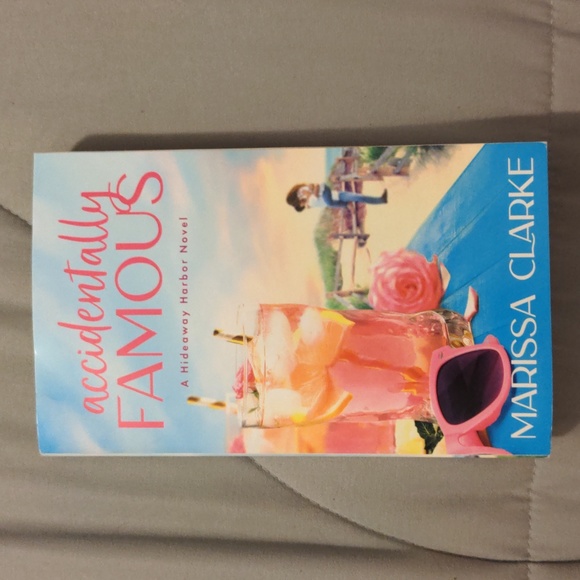 Accidentally Famous by Marissa Clarke in Paperback - Picture 1 of 2